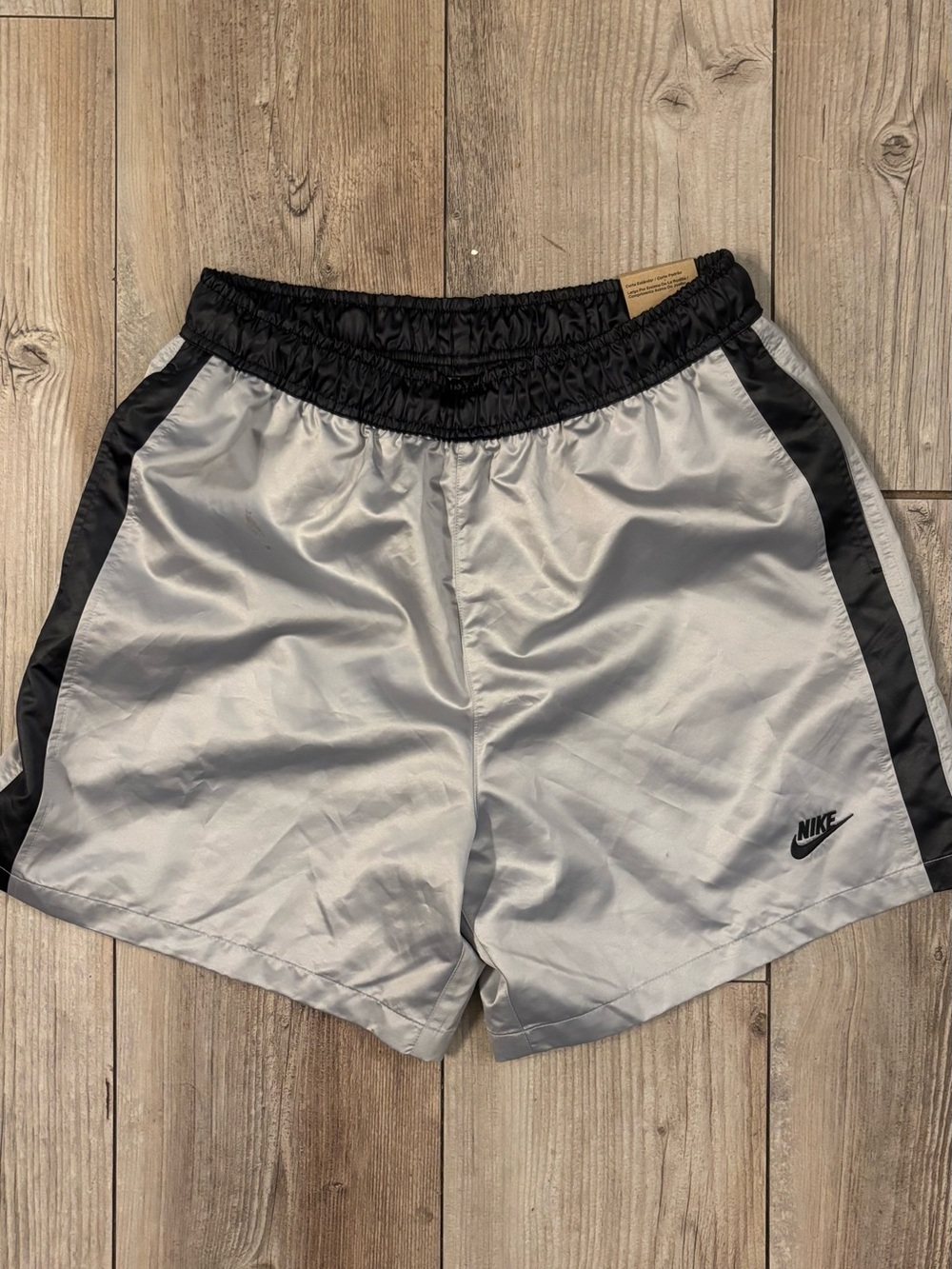 Men’s Nike NWT Small Silver and Black Athletic Shorts Fit Right Above Knee